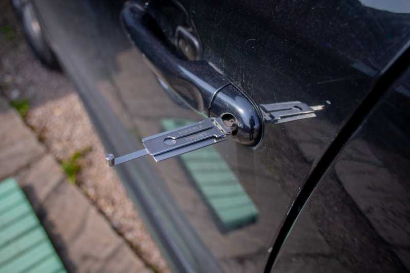 The Importance of a Locksmith in Vehicle Security